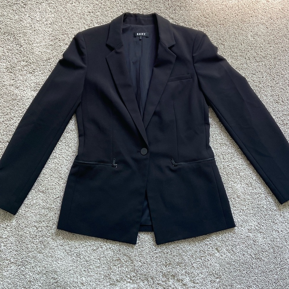 DKNY • Classic Black Blazer